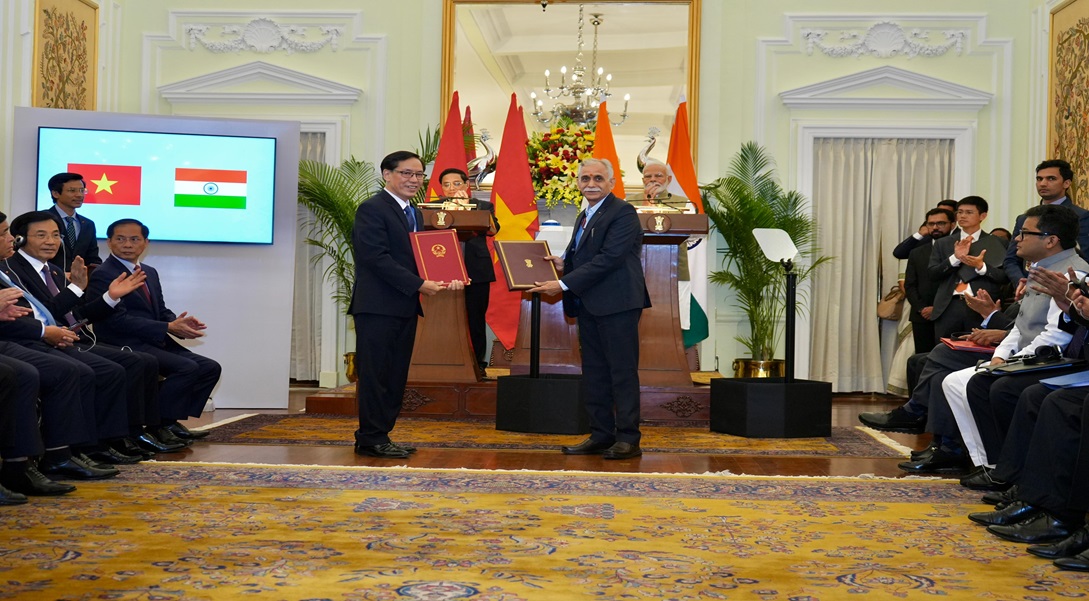 Exchange of MoU in between Traditional Medicine Administration of Vietnam and NMPB, Ministry of Ayush