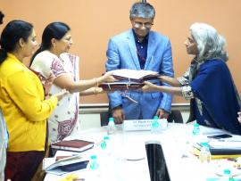 Exchange of MoU by CEO, NMPB and Director General, SEPC