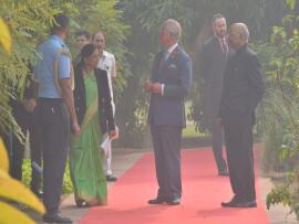 Prof. (Dr.) Tanuja Manoj Nesari, CEO ,NMPB, explaining to Hon’ble President of India Shri Ram Nath Kovind and His Royal Highness Prince Charls about Medicinal uses of Magnolia champaca ( Champa) and many other important Medical Plants at President house.